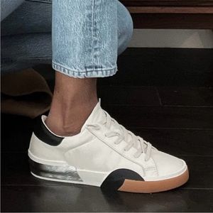 Dolce Vita Zina Retro Sneakers